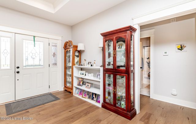 130 Megan Dr, Shepherdsville, KY 40165