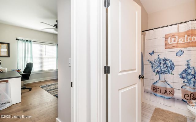 130 Megan Dr, Shepherdsville, KY 40165