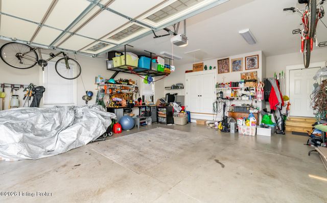 130 Megan Dr, Shepherdsville, KY 40165