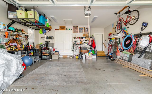 130 Megan Dr, Shepherdsville, KY 40165