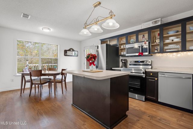 11888 Bell Avenue, Biloxi, MS 39532