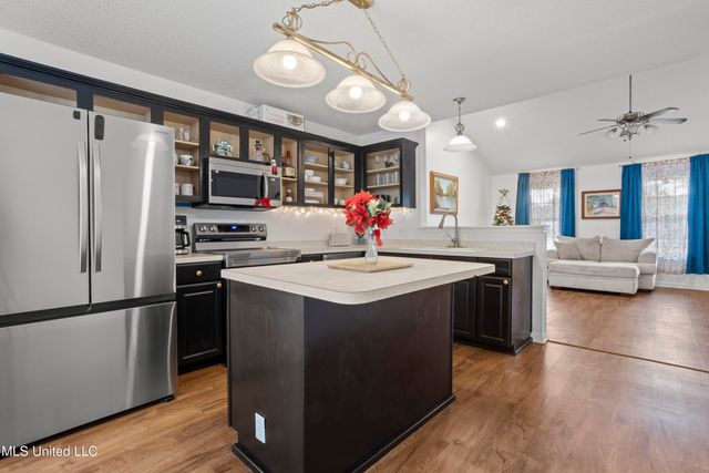 11888 Bell Avenue, Biloxi, MS 39532