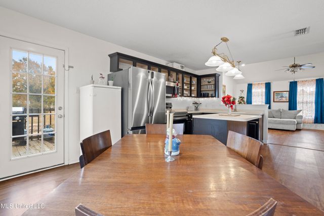 11888 Bell Avenue, Biloxi, MS 39532