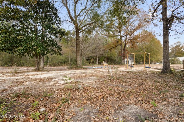 11888 Bell Avenue, Biloxi, MS 39532