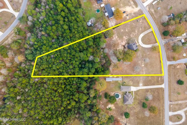 11888 Bell Avenue, Biloxi, MS 39532