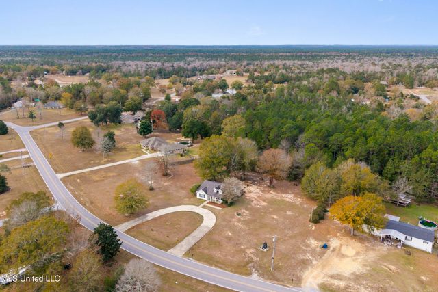 11888 Bell Avenue, Biloxi, MS 39532