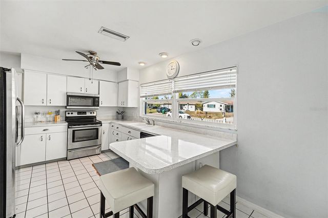 2111 TIMBER LANE, Clearwater, FL 33763