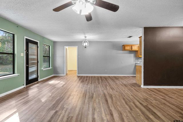 473 Meadow View, Holly Lake Ranch, TX 75765