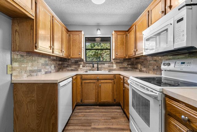 473 Meadow View, Holly Lake Ranch, TX 75765