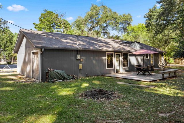 473 Meadow View, Holly Lake Ranch, TX 75765