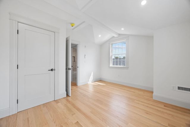 9 Swan Street 3, Beverly, MA 01915