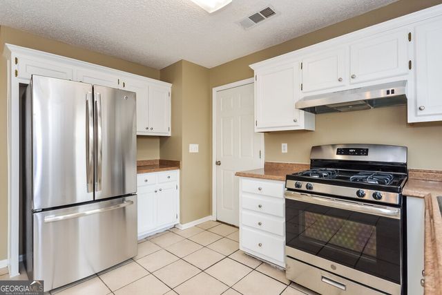 449 Shoal Court, Lawrenceville, GA 30046