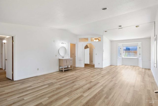 727 Mae Dr, Twin Falls, ID 83301