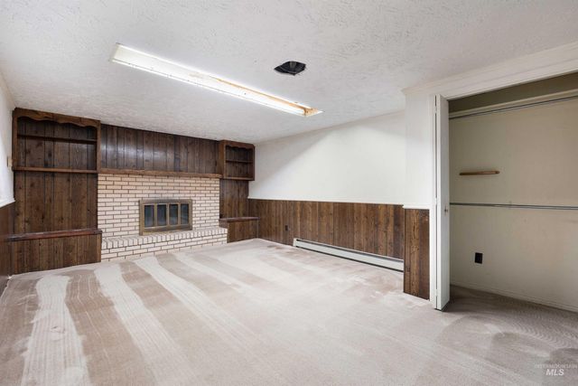 727 Mae Dr, Twin Falls, ID 83301