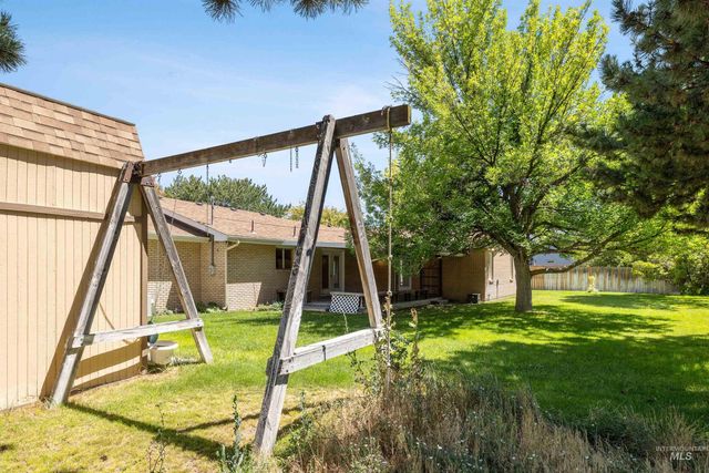 727 Mae Dr, Twin Falls, ID 83301