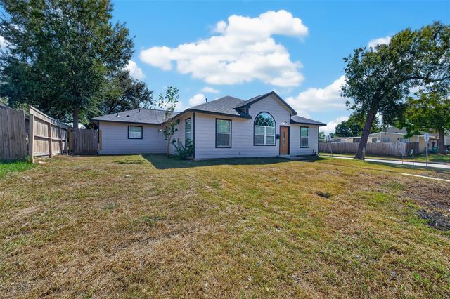 2302 Norman Street, Pasadena, TX 77506