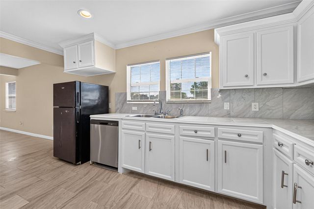 2302 Norman Street, Pasadena, TX 77506