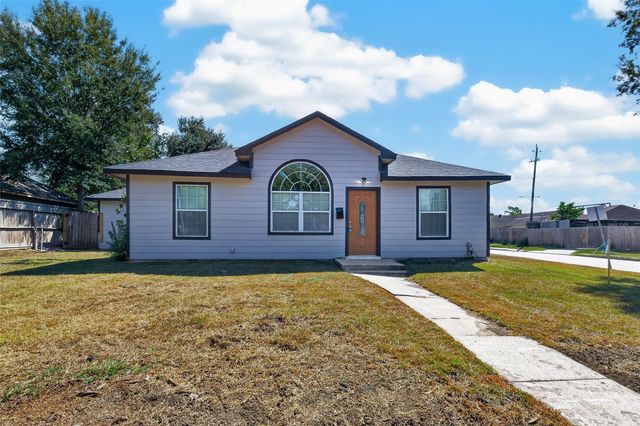 2302 Norman Street, Pasadena, TX 77506