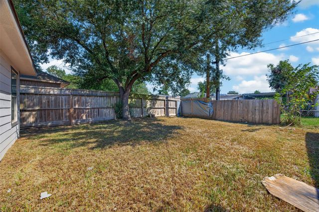 2302 Norman Street, Pasadena, TX 77506