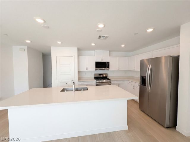 4242 Vivenda Street 1, Las Vegas, NV 89115