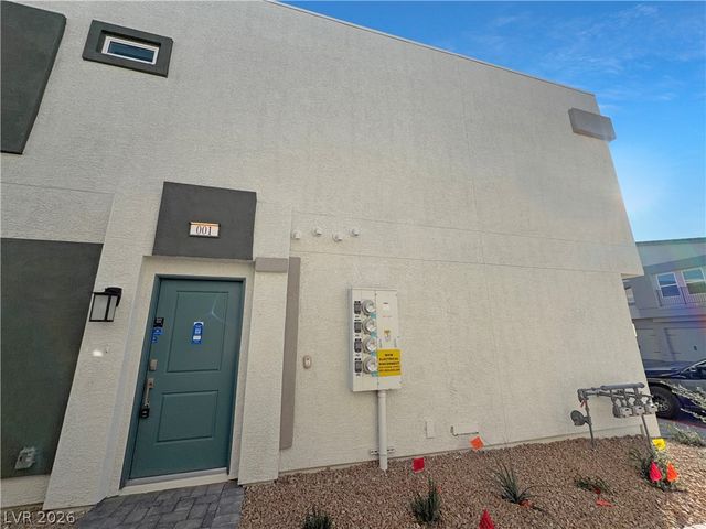 4242 Vivenda Street 1, Las Vegas, NV 89115