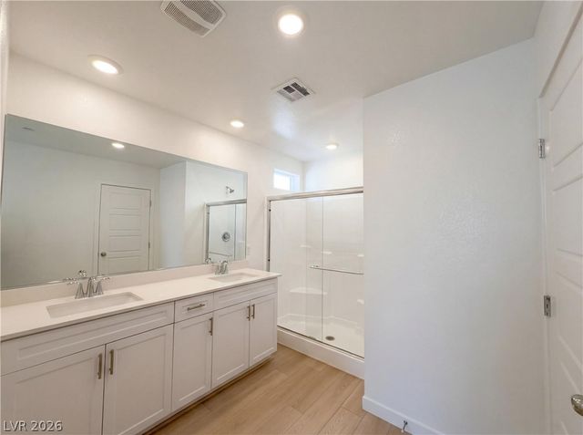 4242 Vivenda Street 1, Las Vegas, NV 89115