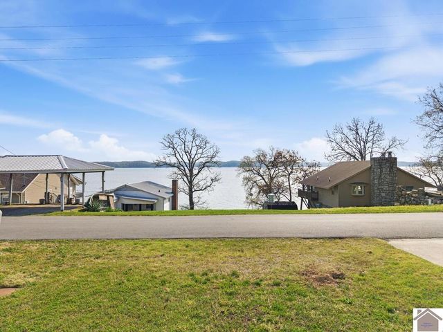 49 Lake Shore Drive, New Concord, KY 42076