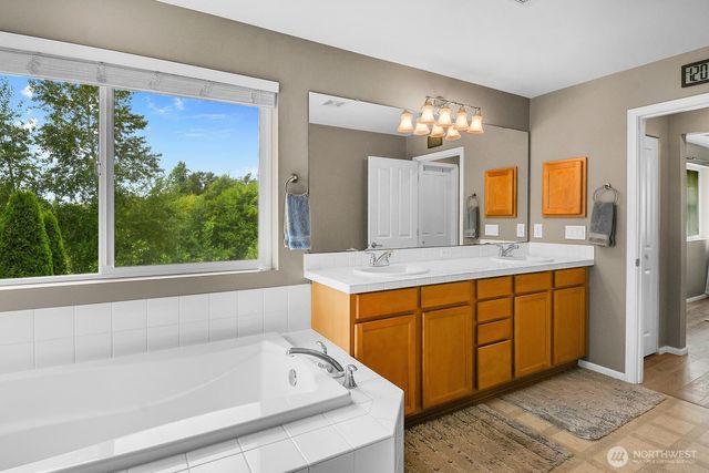 2412 84th Avenue NE, Lake Stevens, WA 98258