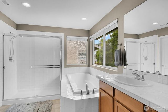 2412 84th Avenue NE, Lake Stevens, WA 98258