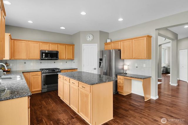 2412 84th Avenue NE, Lake Stevens, WA 98258