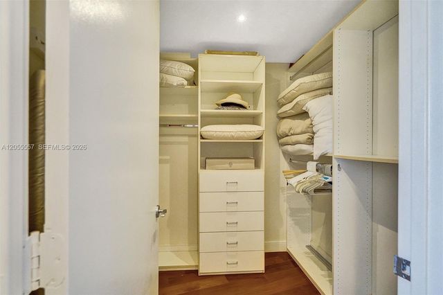 400 Alton Rd 1011, Miami Beach, FL 33139