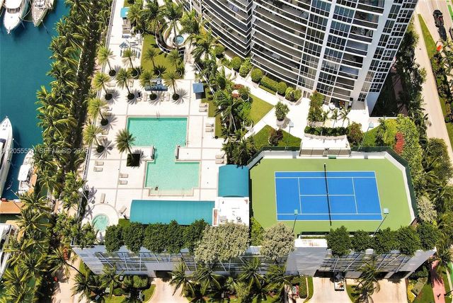 400 Alton Rd 1011, Miami Beach, FL 33139
