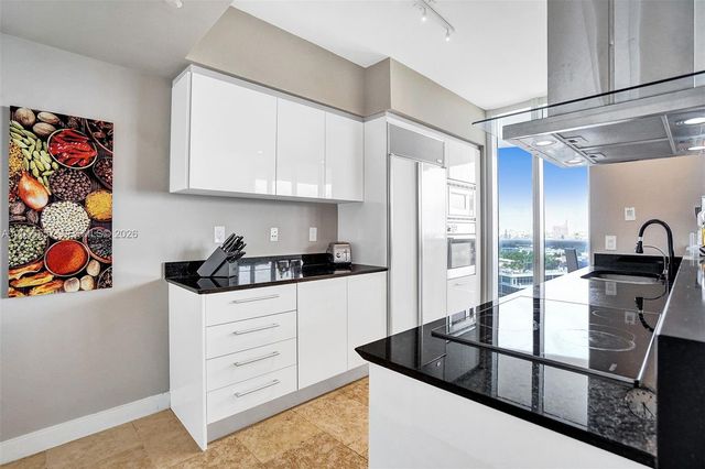 400 Alton Rd 1011, Miami Beach, FL 33139