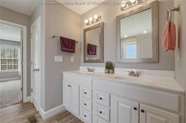 72 James Circle, Culloden, WV 25510