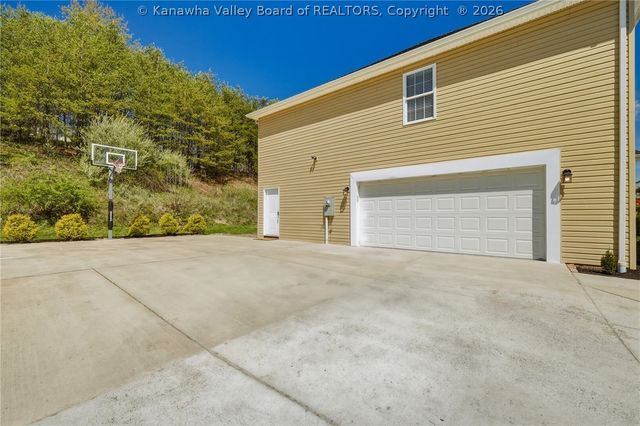 72 James Circle, Culloden, WV 25510