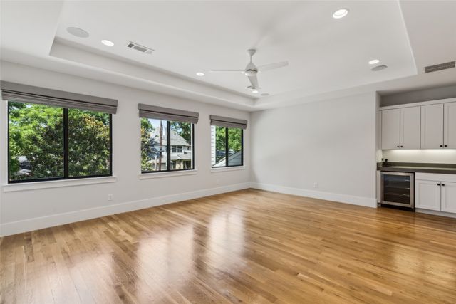 661 Harter Road, Dallas, TX 75218