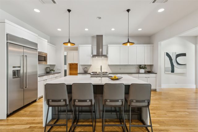 661 Harter Road, Dallas, TX 75218