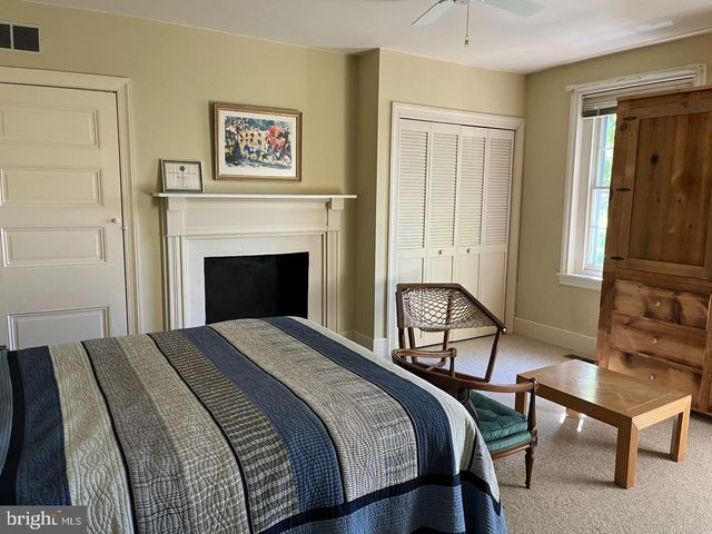109 S COURT ST, Newtown, PA 18940