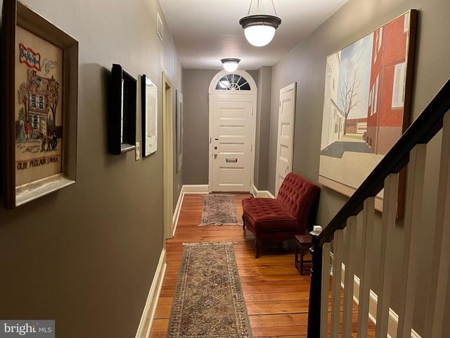 109 S COURT ST, Newtown, PA 18940