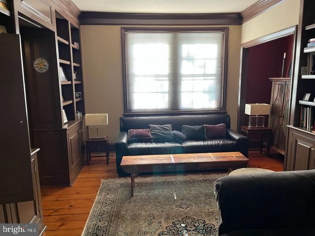 109 S COURT ST, Newtown, PA 18940