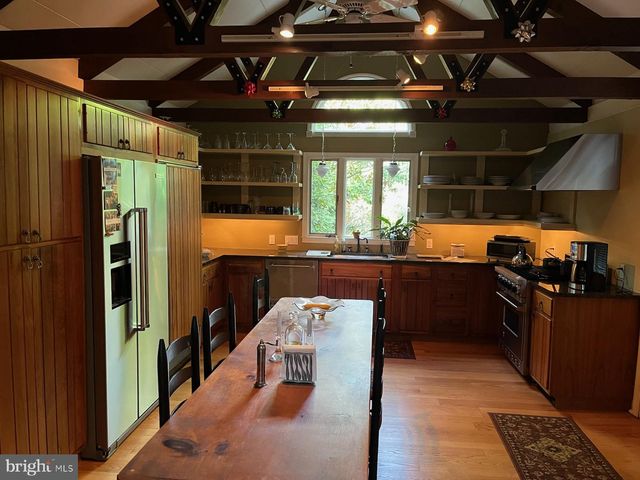 109 S COURT ST, Newtown, PA 18940