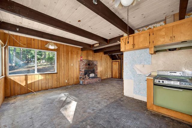 26151 Buckhorn Ridge Rd, Pioneer, CA 95666