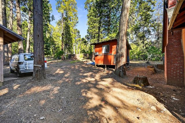 26151 Buckhorn Ridge Rd, Pioneer, CA 95666