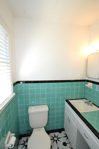 1211 Ridgemont DR, Austin, TX 78723