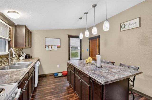 613 W Jackson Street, West Unity, OH 43570