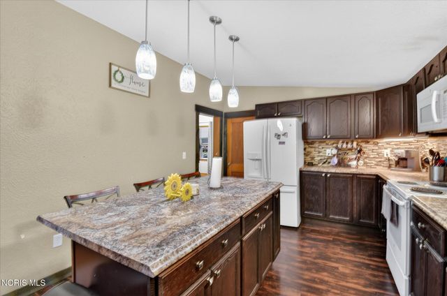 613 W Jackson Street, West Unity, OH 43570