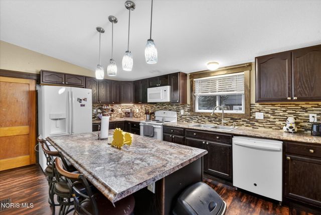 613 W Jackson Street, West Unity, OH 43570