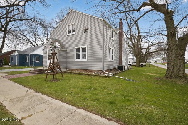 613 W Jackson Street, West Unity, OH 43570