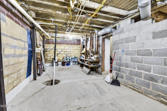 613 W Jackson Street, West Unity, OH 43570