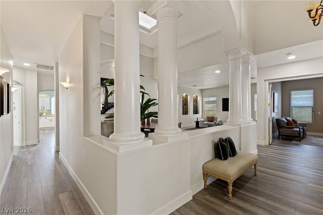 9421 Queen Charlotte Drive, Las Vegas, NV 89145